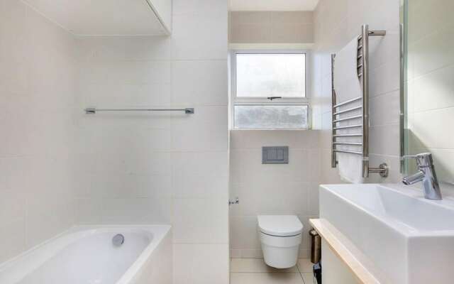 Clifton Apartment w Direct Beach Access Marella