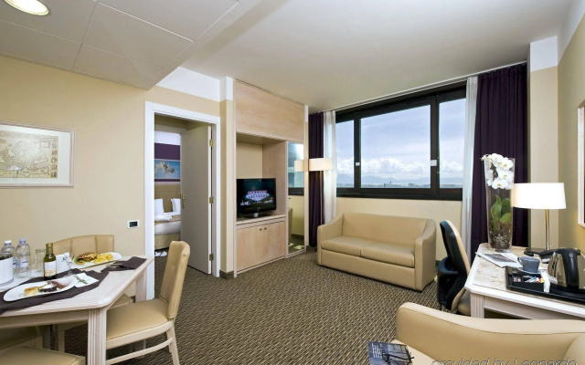 Holiday Inn Naples by IHG