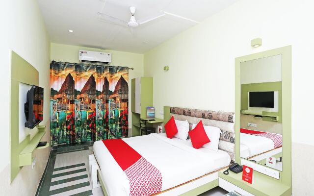 CAPITAL O 16472 Hotel Shree Balram International