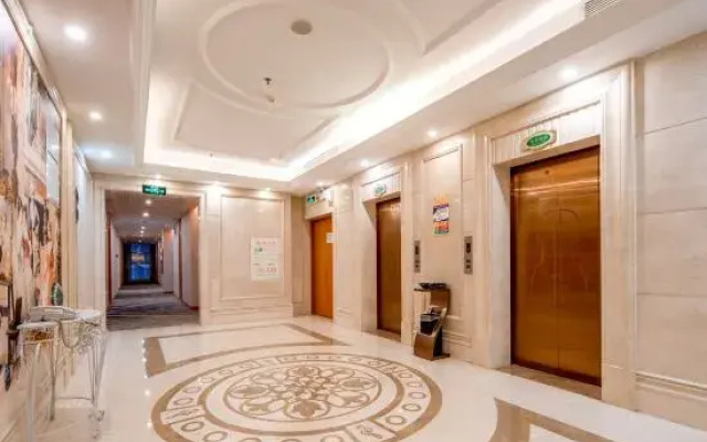 Vienna International Hotel (Guangzhou South Station Qifu New Estate Branch)