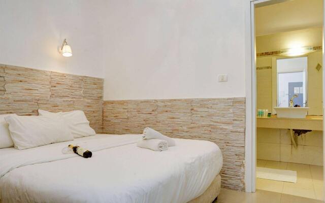 Shore Suites