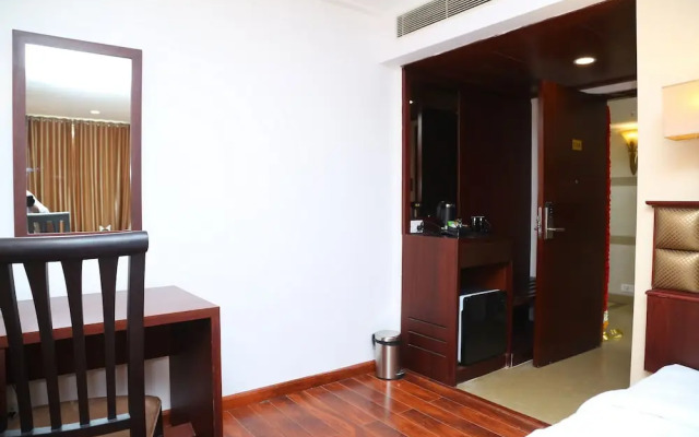 Raaj Bhaavan Clarks Inn Chennai