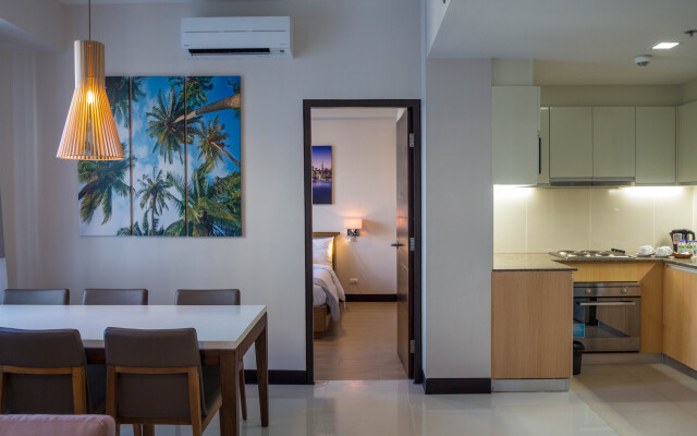 8 Newtown Blvd Apartments