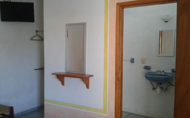 Hotel Sarabi Barra de Navidad