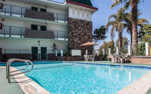 Motel 6 Oceanside, CA Marina / Camp Pendleton