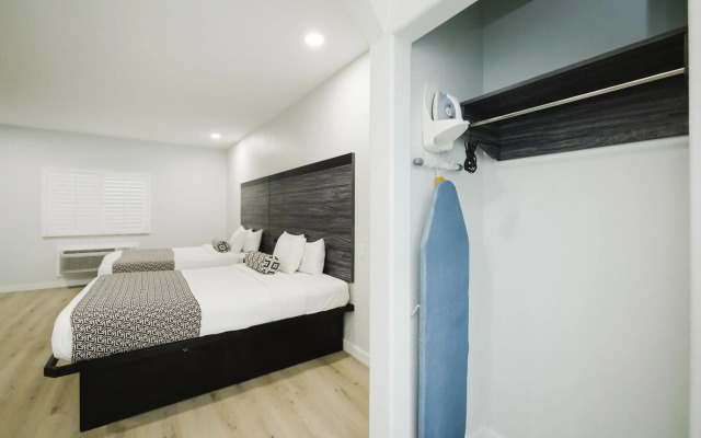 Sapphire Inn and Suites