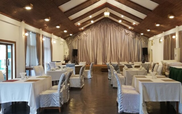 Mrauk U Hotel