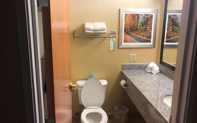 Best Western Plus New England Inn & Suites