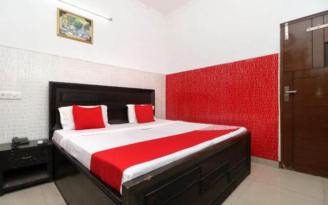 OYO 18943 Hotel Punjab Residency