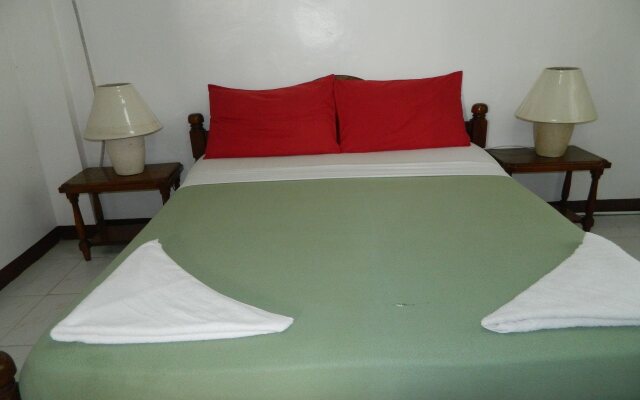 Tree House Beach Resort