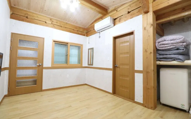 Nadul Hanok