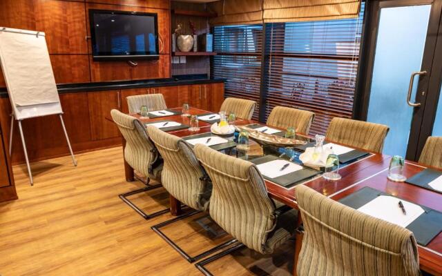 City Lodge Johannesburg Airport, Barbara Road