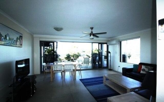 Spinnaker Apartments