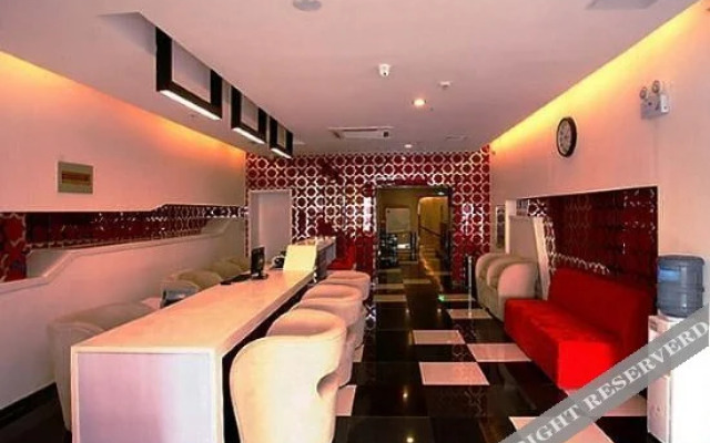 HanTing Hotel (Shenyang Wanlian Subway Station)