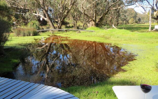 Hidden Grove Retreat