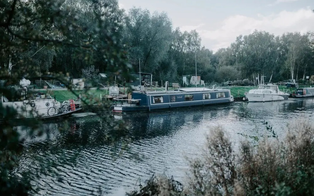 37 Waterside