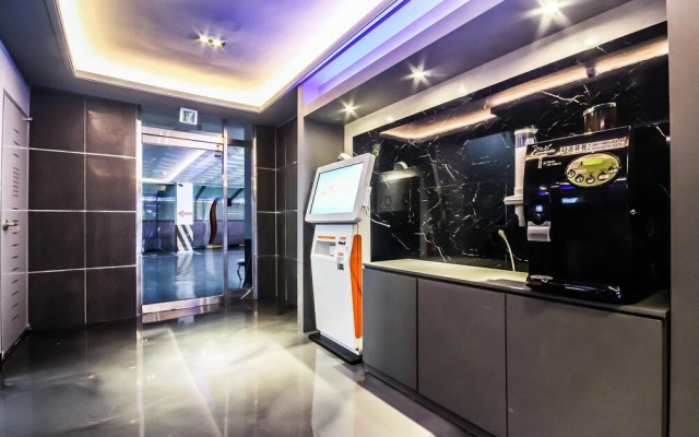 Yeosu Luna Hotel