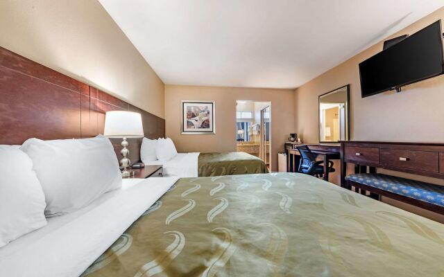 Scottish Fairway Inn