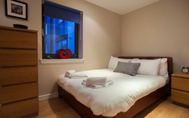 1 Bedroom West End Apartment