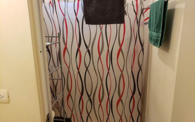 Comfortable Apartment, Secure and Private Complex, With Perimeter Fence