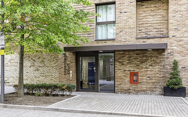 Beautiful Apartment in Surrey Quays