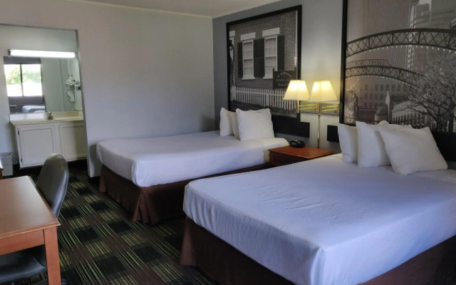 Sprucewood Inn