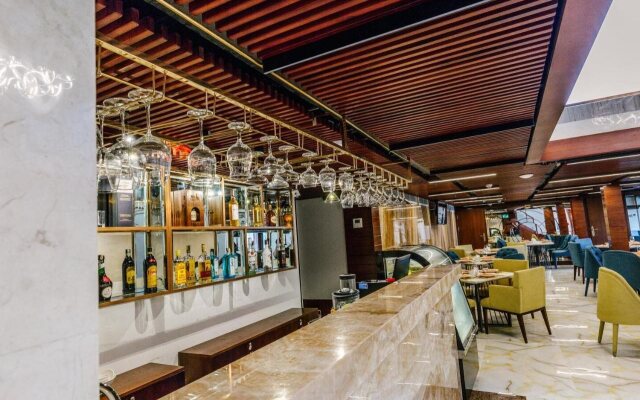 Winsuites Sai Gon Hotel