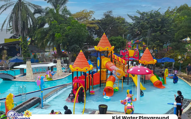 Klub Bunga Butik Resort