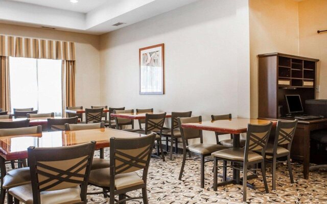 Comfort Suites Mahwah - Paramus