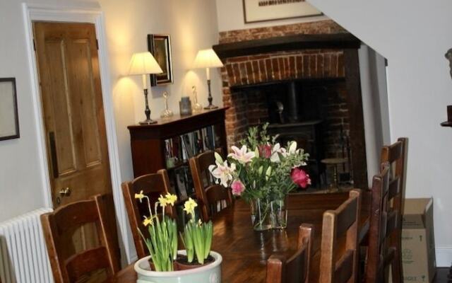 Thimbles Bed & Breakfast