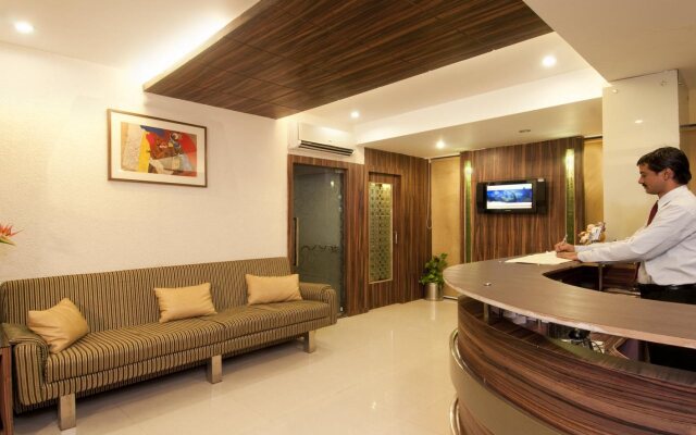 Hotel Crystal Retreat
