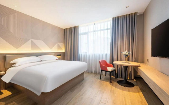 Borrman Hotel (Daye Qinglongshan Park Diaoyudao)