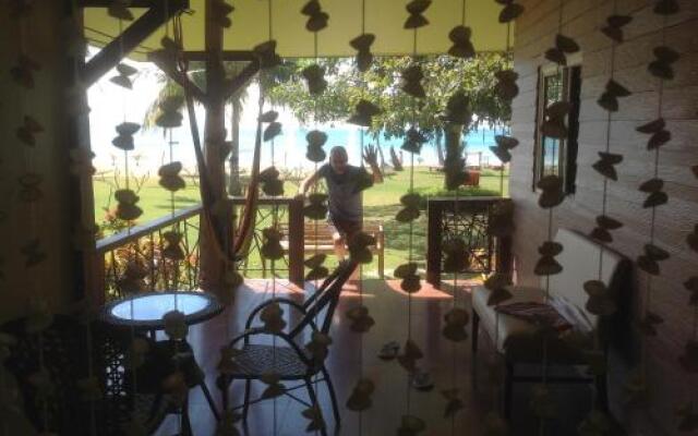Holiday Beach Resort