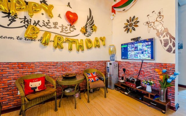 Qingdao Beach Youth Hostel