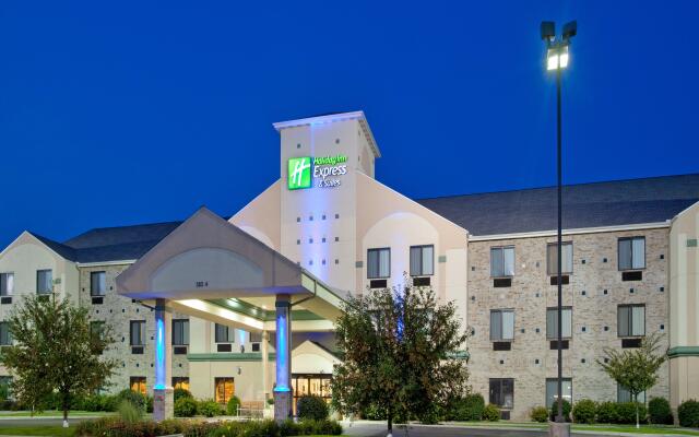 Holiday Inn Express & Suites Elkhart, an IHG Hotel