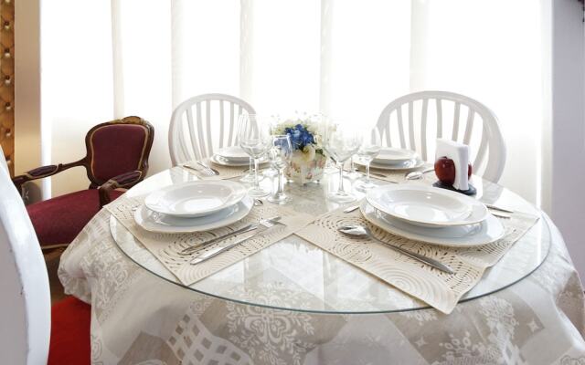 Romantic Suite, San Antonio Cali