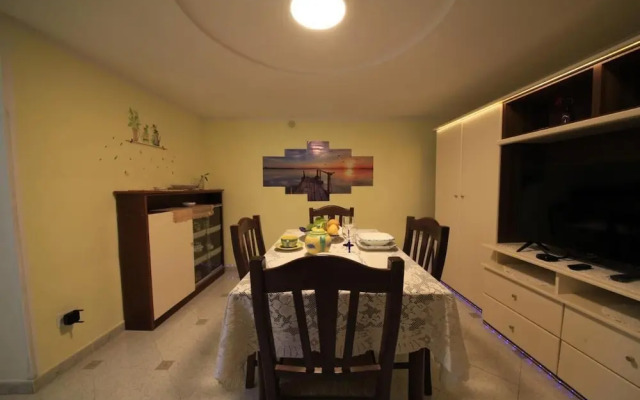 Dolls House Holiday Home