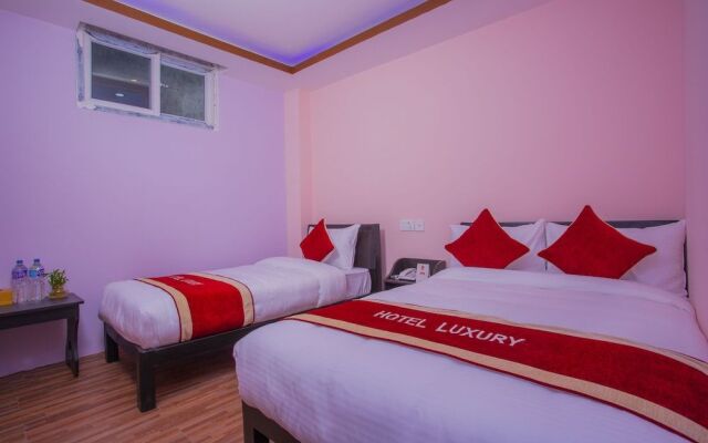 Oyo 303 Hotel Luxury