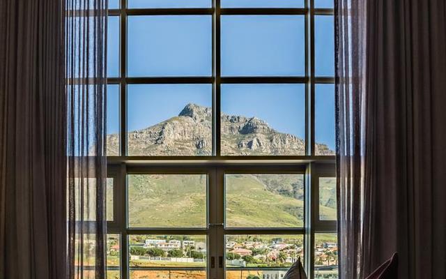 DoubleTree by Hilton Cape Town - Upper Eastside