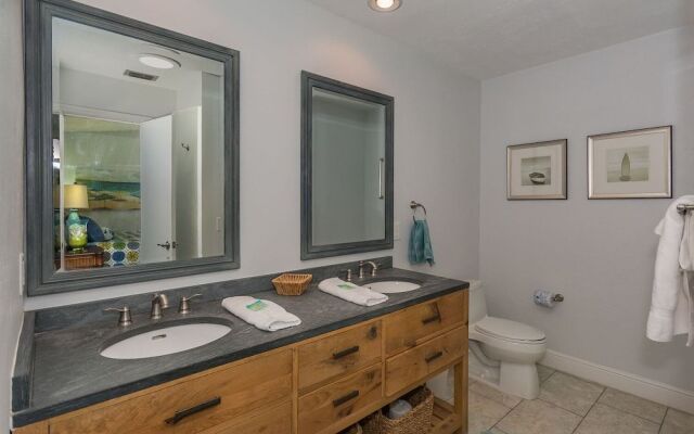 4604K - Beachside Splendor