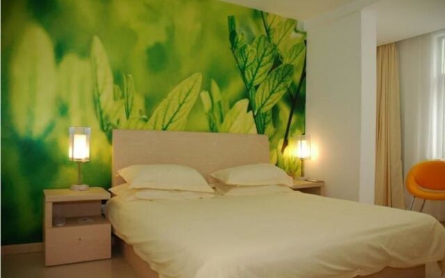 a8 Hotel