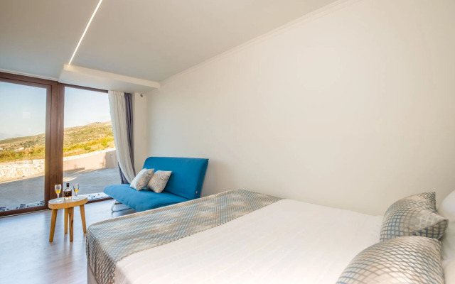 Villa Kedria with a panoramic ocean view