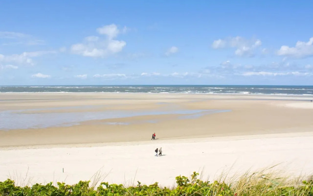 Bungalow Near Veerse Meer & Beach