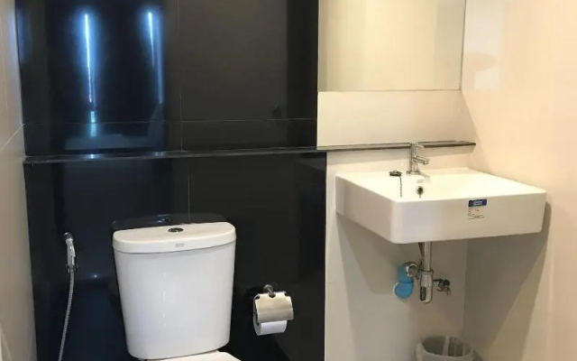 Ploen Ploen Residence