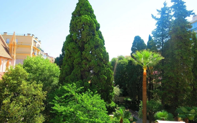 Côté Jardin by Nestor&Jeeves