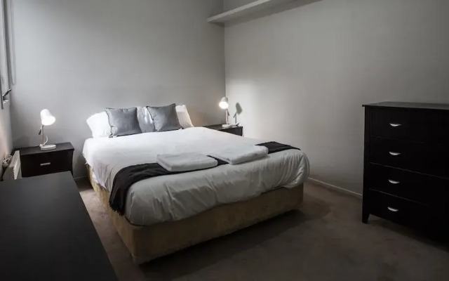 ReadySet Apartments on Altona