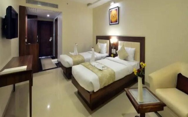 OYO Premium Pal Road