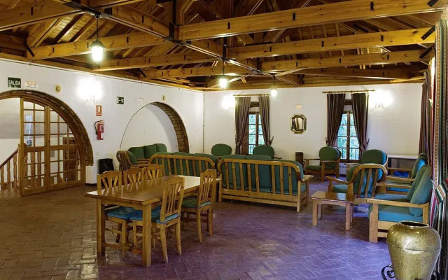 Albergue Inturjoven El Bosque