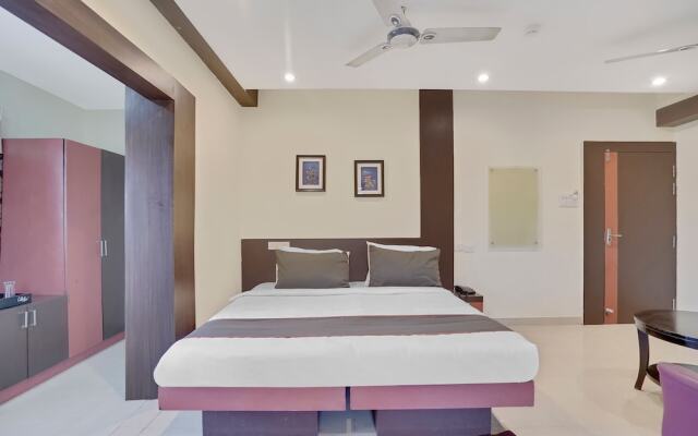 Collection O 30111 Hotel Miland Palace
