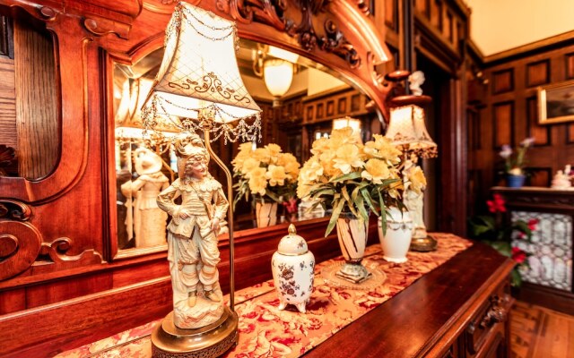 Amethyst Inn at Regents Park